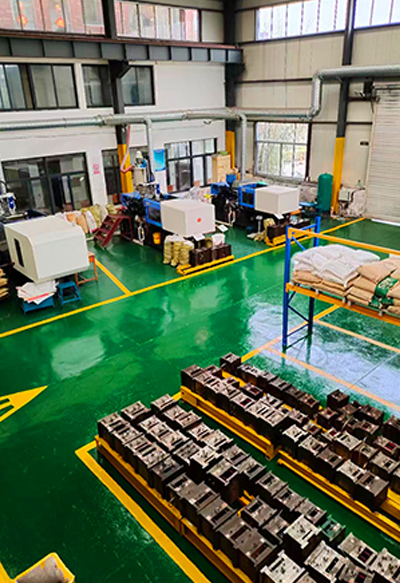 建筑垃圾粉碎機(jī)-圓錐破移動(dòng)破碎站